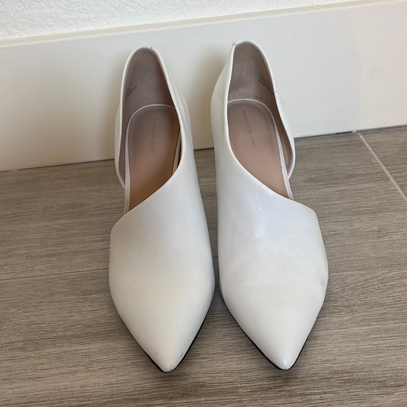 Something Navy White Heeled Bootie Size 7 - Picture 2 of 6